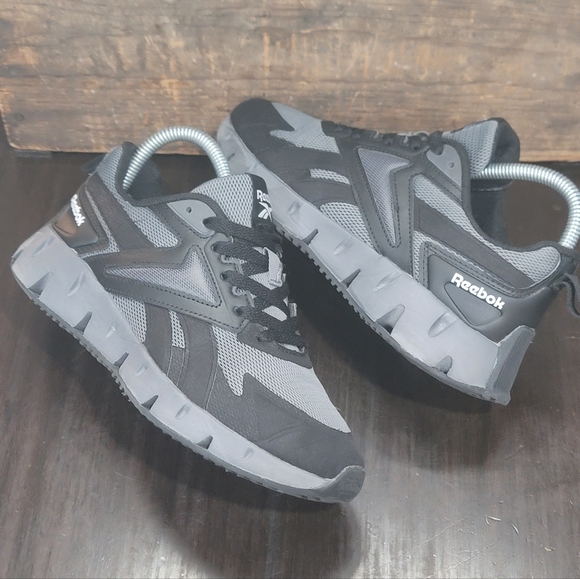 Reebok Shoes - Reebok Zig Dynamica STR Wmns 5.5 Really Good Cond Fast Shipper